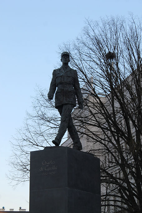 Charles de Gaulle Pomnik