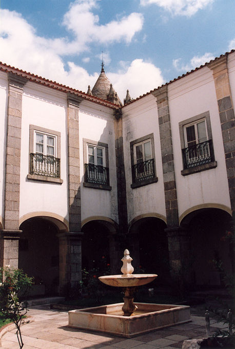 Bishop's Palace cloister