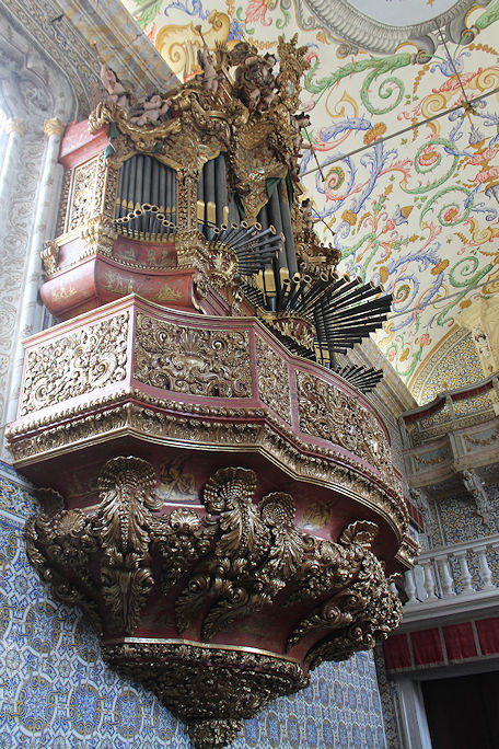 University Capela de São Miguel