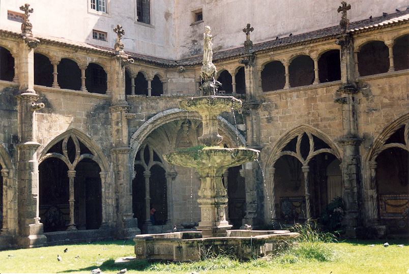Sta Cruz Claustro do Silêncio