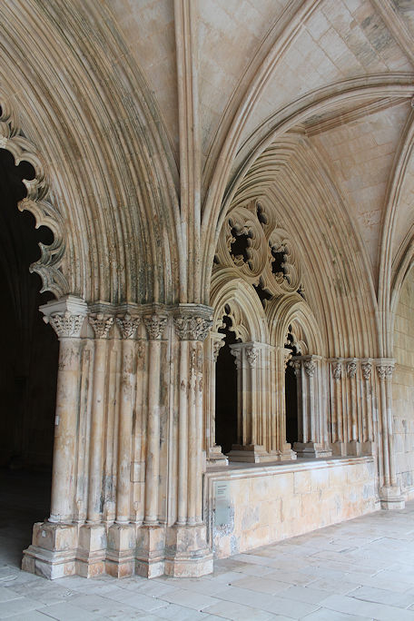 Santa Maria da Vitória Monastery Chapter House