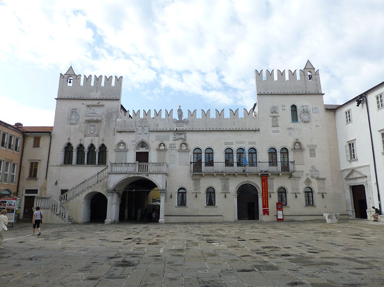 Pretorska palača / Palazzo Pretorio