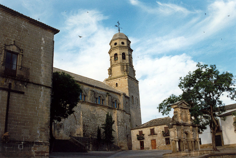 Cathedral & Santa María fountain