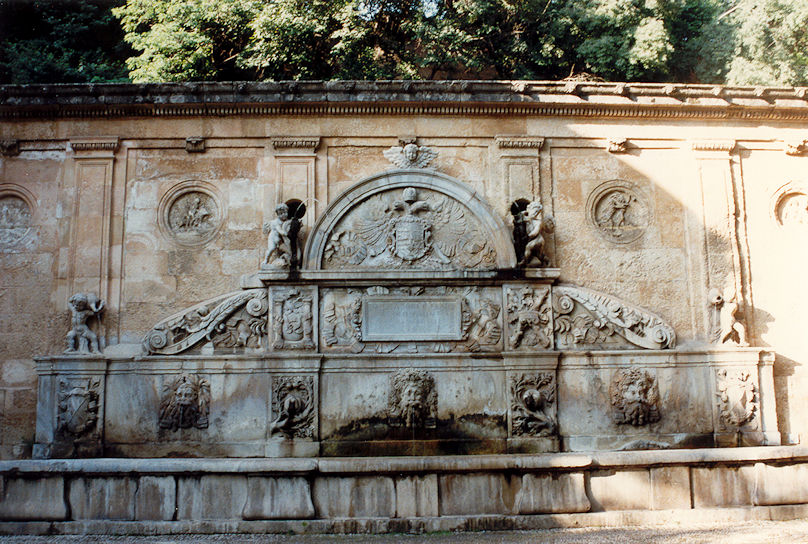 Pilar de Carlos V