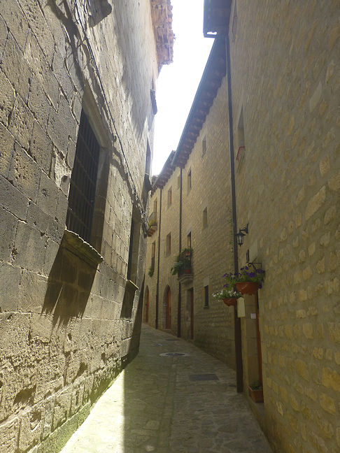 Calle Gil de Jaz