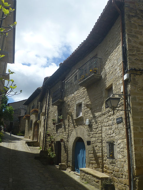 Calle Gil de Jaz