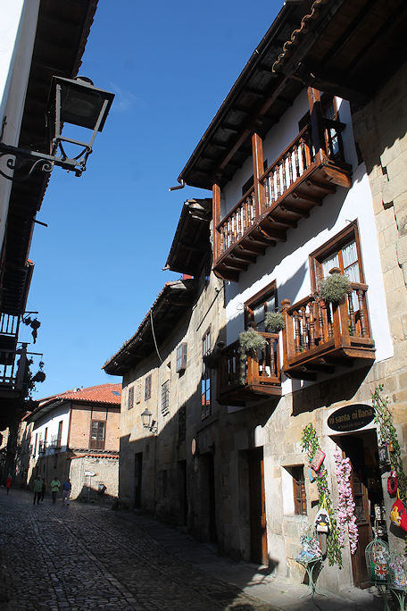 Calle Santo Domingo & Calle de la Carrera