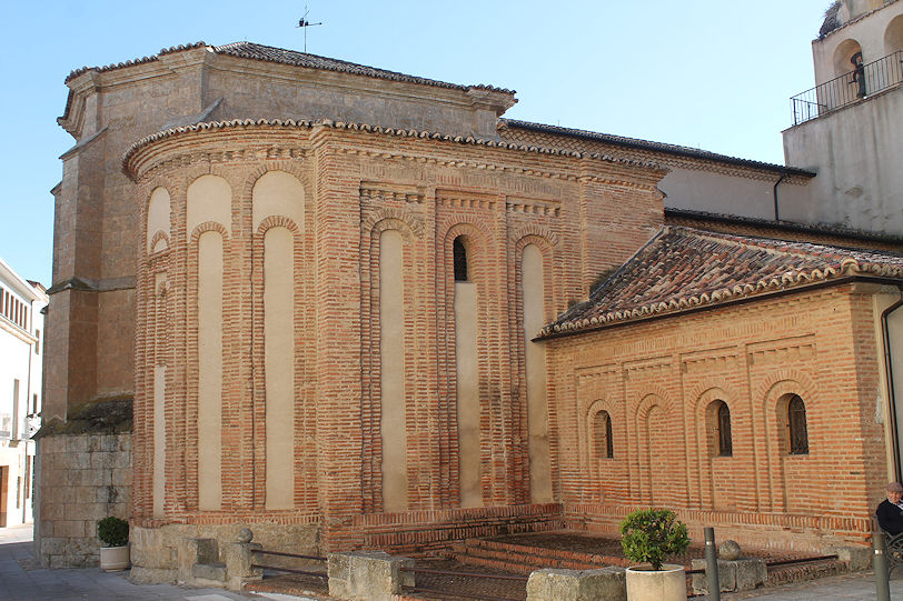 Iglesia de San Pedro y San Isidoro