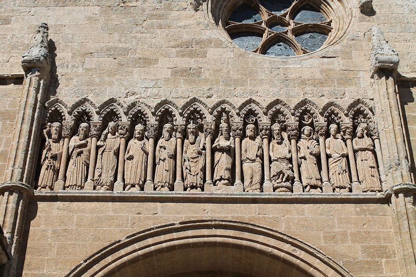 Santa María Cathedral Puerta de las Cadenas