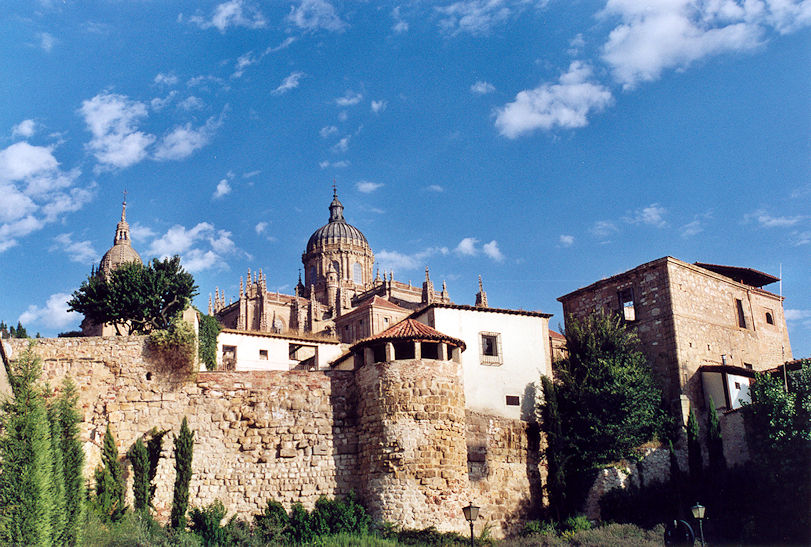Ramparts & Catedral Nueva