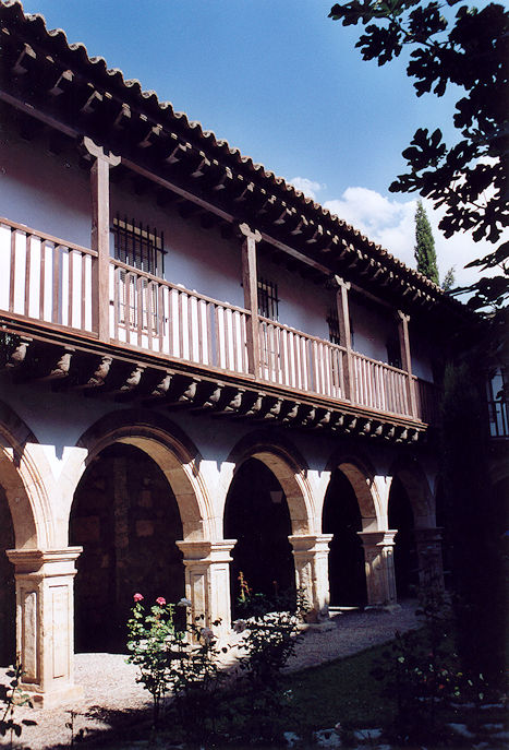 Dueñas Convent patio