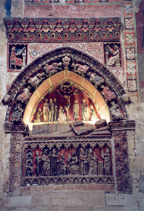 Gothic tomb in Catedral Vieja
