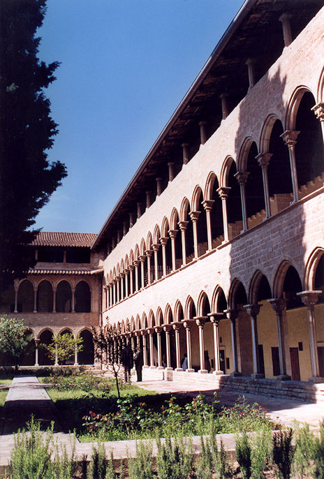 Pedralbes Monastery cloister