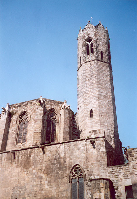 Santa Àgata Chapel on Plaça del Rei