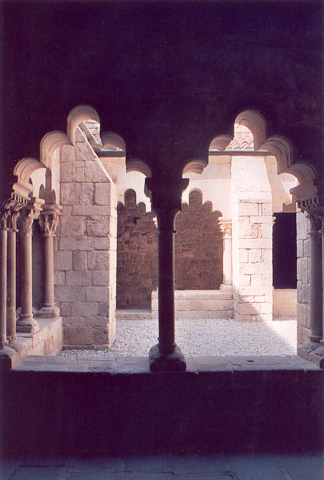 Monasterio Sant Pau del Camp cloister