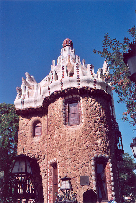 Parc Güell entrance pavilion