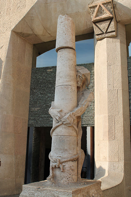 La Sagrada Família Christ at the Column