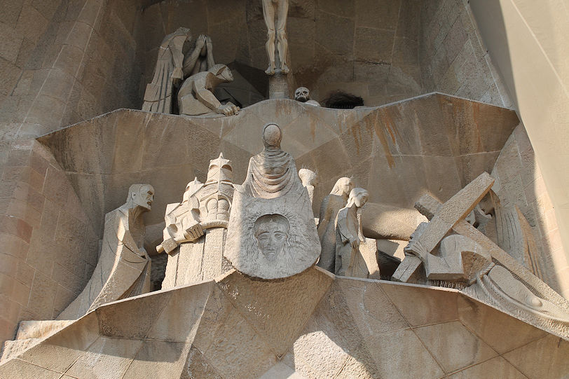 La Sagrada Família Passion façade