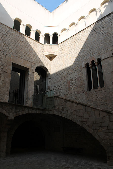 Palau Finestres (Picasso Museum)