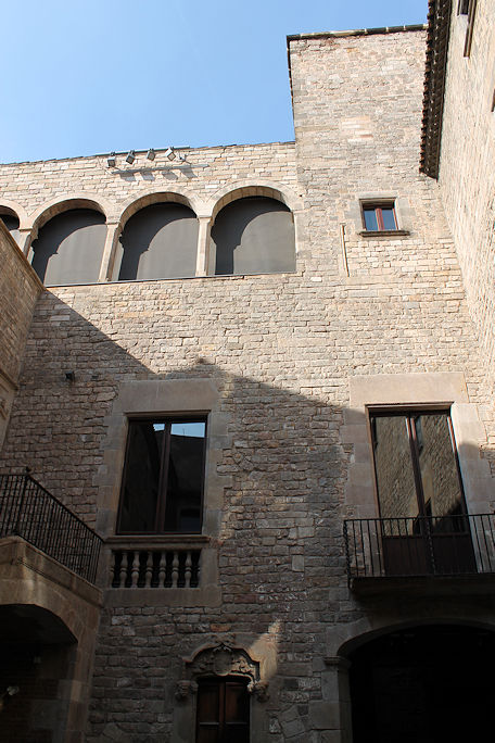 Palau del Marquès de Llió