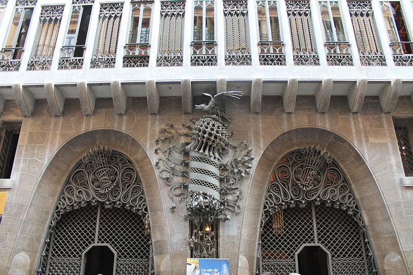 Palau Güell façade