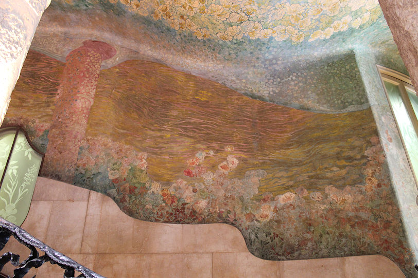 Casa Milà (La Pedrera) staircase mural