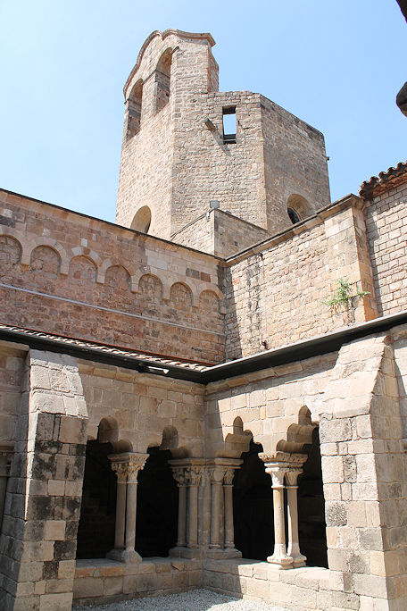 Monasterio Sant Pau del Camp cloister & Church