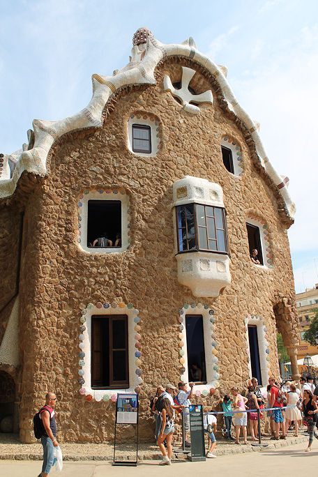 Parc Güell entrance pavilion