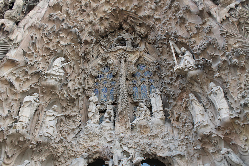 La Sagrada Família Nativity façade