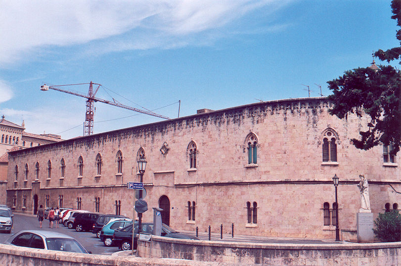 Casa dels Canonges