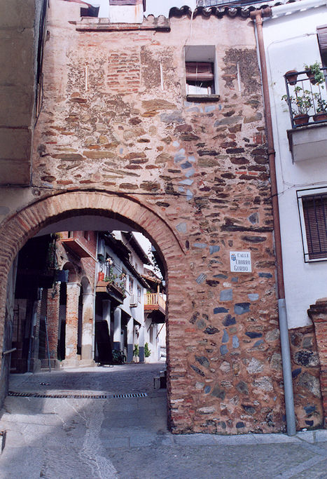 Arco & Calle Chorro Gordo