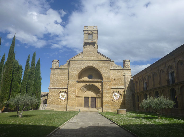 Monasterio de Santa María la Real de la Oliva