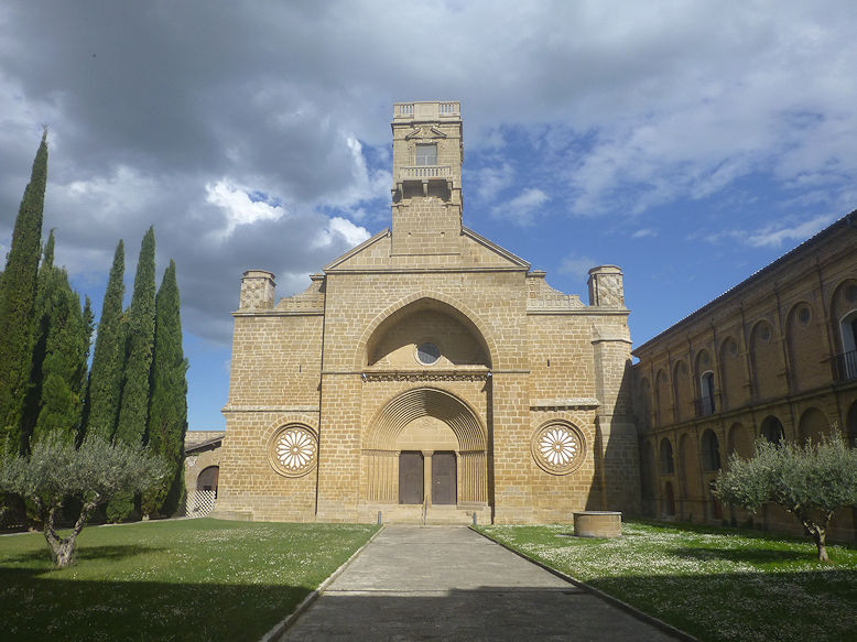 Monasterio de Santa María la Real de la Oliva