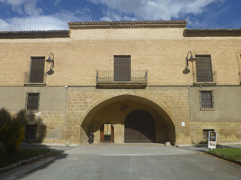 Monasterio de Santa María la Real de la Oliva gatehouse