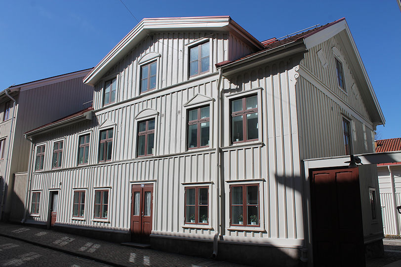 On Husargatan