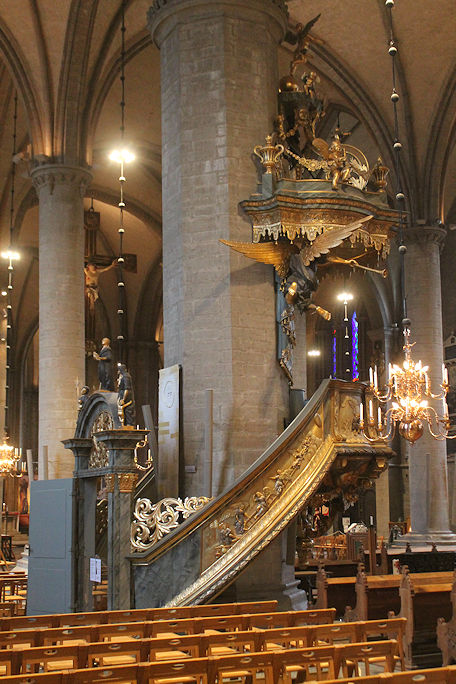 Cathedral, pulpit