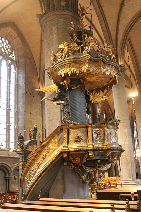 Cathedral, pulpit