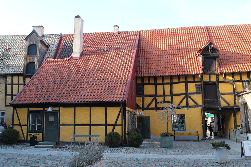 Hedmanska gården