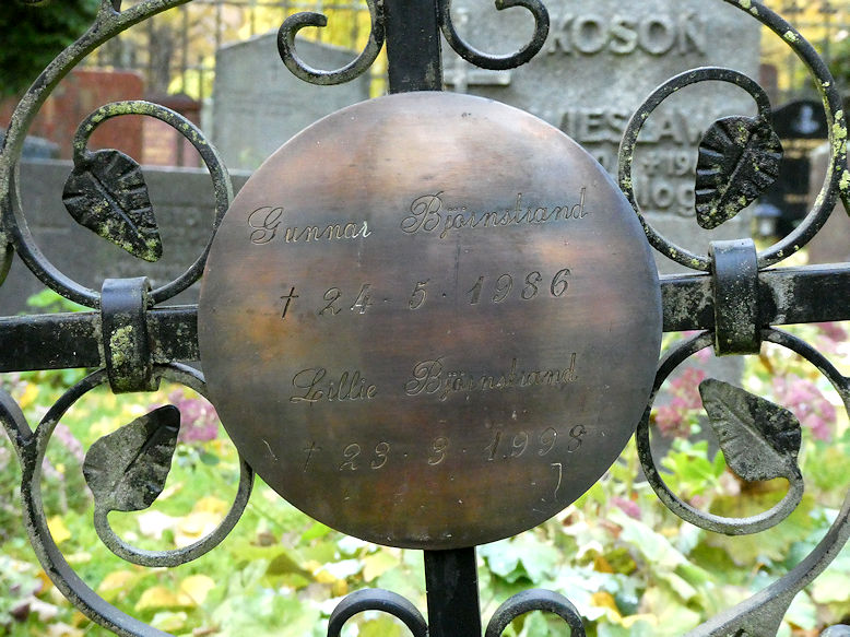 Gunnar Björnstrand's grave in Norra begravningsplatsen