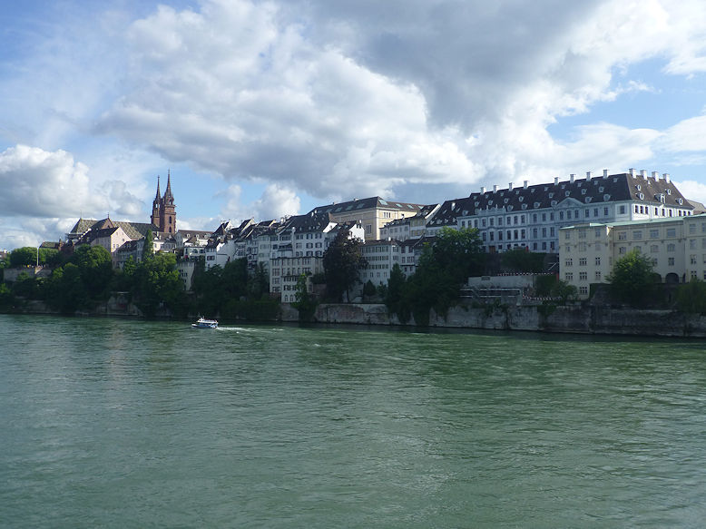 From Oberer Rheinweg