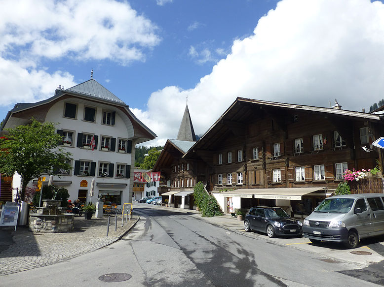 Bahnhofstrasse & Dorfstrasse
