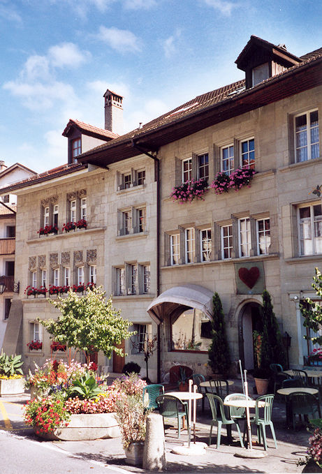 Place du Petit-St-Jean