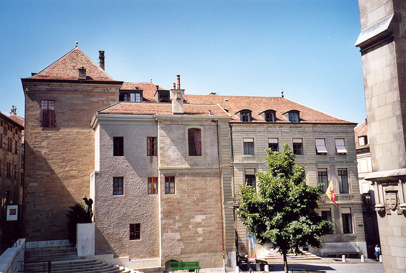 Cour St-Pierre