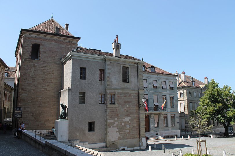 Cour de Saint-Pierre