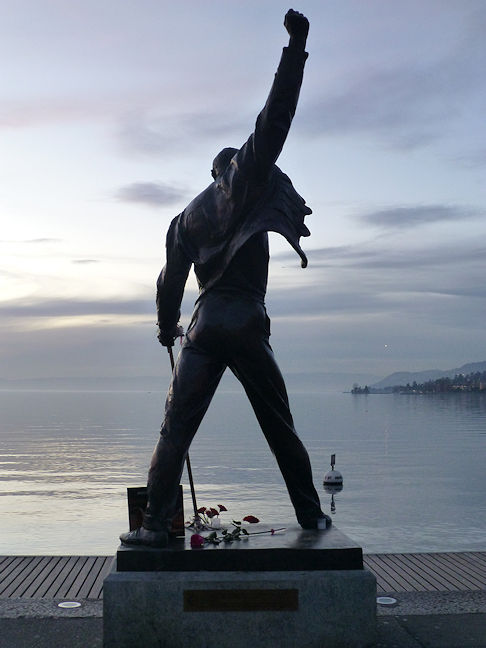 Freddie Mercury statue