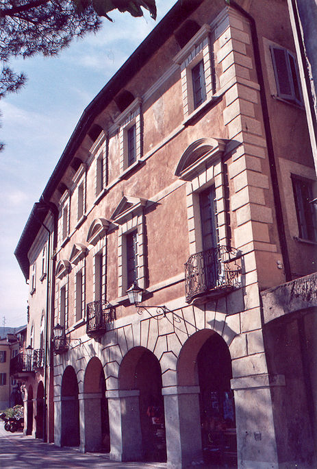 Riva dal Drèra & Piazza Granda