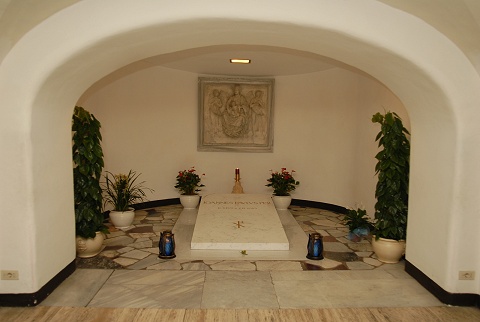 Giovanni Paolo II's tomb