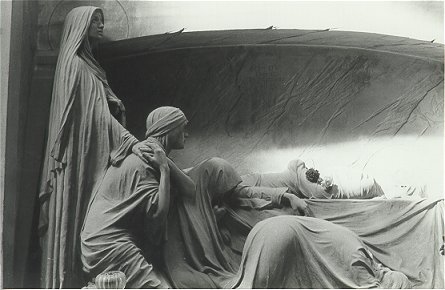 Genova Tombstone for Closer